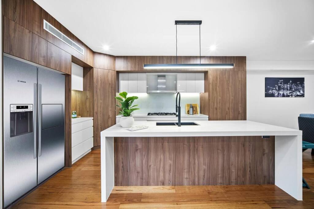 Ferienhaus Luxury Retreat & Spacious 4br House In Willoughby Sydney